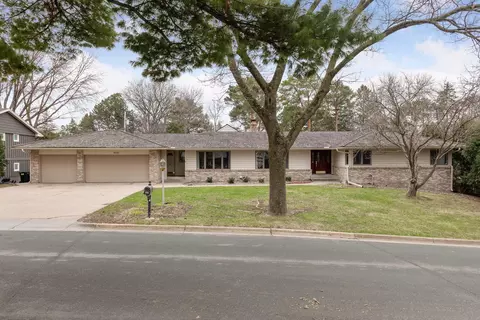 6021 Pine Grove Rd, Edina, MN 55436