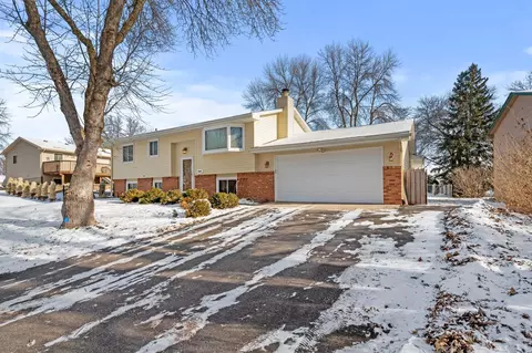 9340 Wedgewood Ln N, Maple Grove, MN 55369