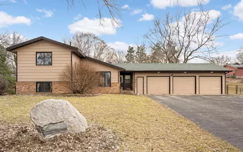 16617 Creekside Cir SE, Prior Lake, MN 55372