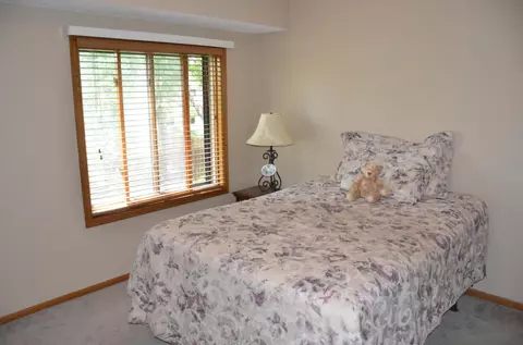 1010 Boston Hill Rd, Eagan, MN 55123 photo 13