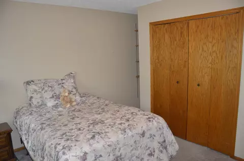 1010 Boston Hill Rd, Eagan, MN 55123 photo 14