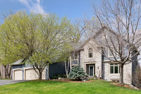 6352 Oxbow Bnd, Chanhassen, MN 55317