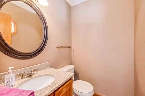 1435 Cutters Ln, Eagan, MN 55122 photo 5
