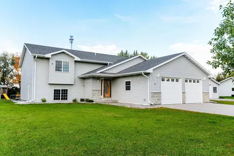 209 8th Ave W, Ada, MN 56510