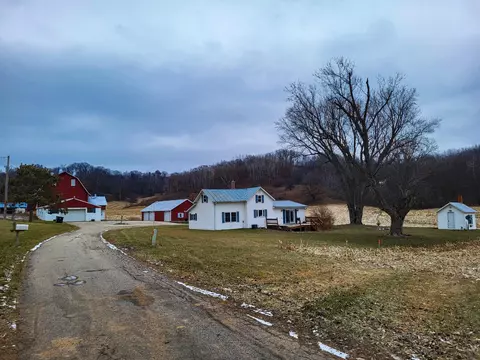 n23738 Amoth Lane, Ettrick, WI 54627 photo 4