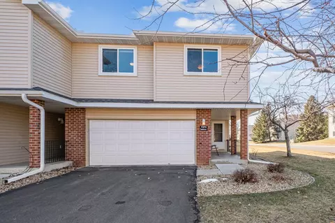7372 Braden Trl, Inver Grove Heights, MN 55076