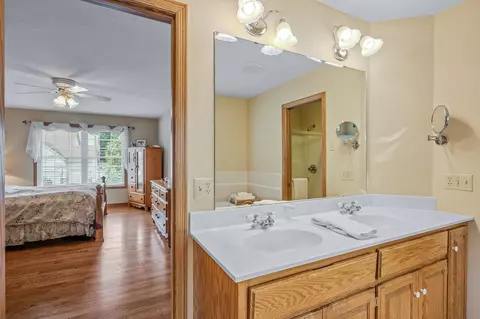 4300 Hawksbury Cir, Eagan, MN 55123 photo 26