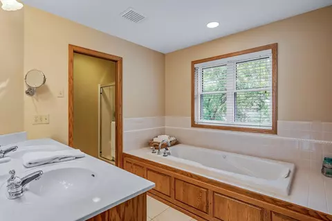 4300 Hawksbury Cir, Eagan, MN 55123 photo 25