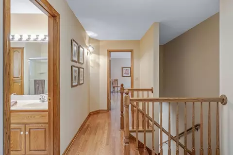 4300 Hawksbury Cir, Eagan, MN 55123 photo 23
