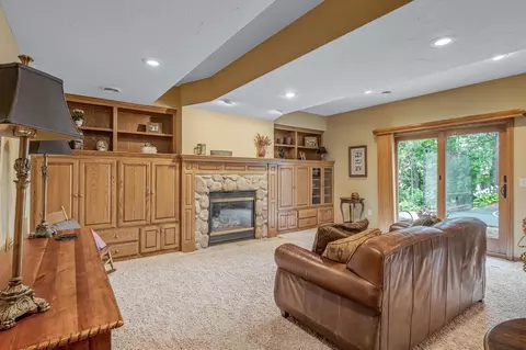 4300 Hawksbury Cir, Eagan, MN 55123 photo 35