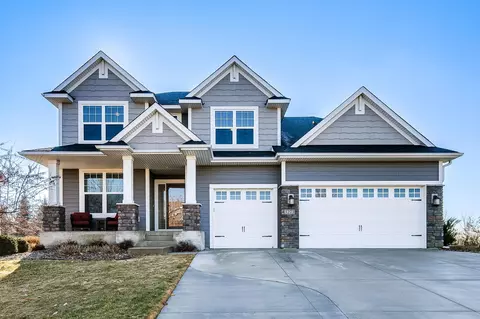 3273 Arden Dr, Woodbury, MN 55129