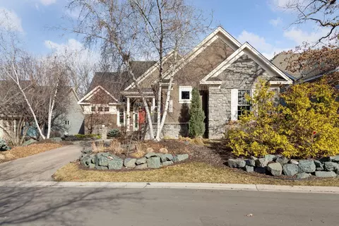 1480 Skyline Dr, Golden Valley, MN 55422