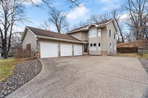 10760 54th Ave N, Plymouth, MN 55442