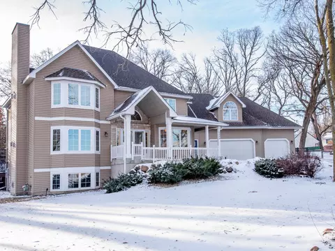 5490 134th St W, Apple Valley, MN 55124