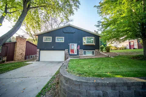 720 31st St NW, Rochester, MN 55901