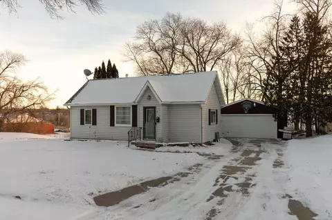 815 W Stanton Ave, Fergus Falls, MN 56537
