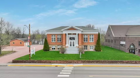 101 Lake Ave E, Ladysmith, WI 54848