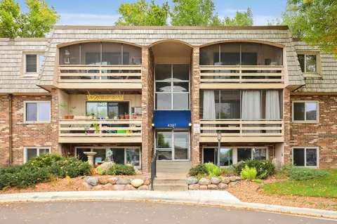 4397 Wilshire Blvd #106, Mound, MN 55364