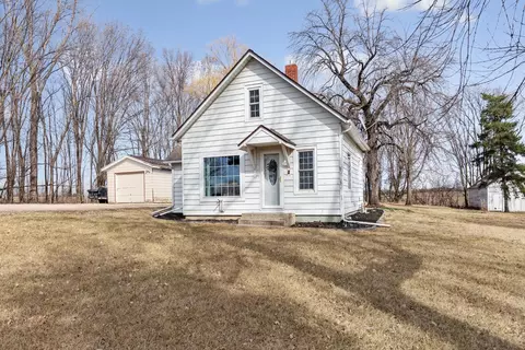 46847 Ridgetop Rd, Madison Lake, MN 56063