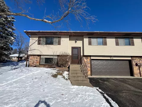 4787 Avon St, Shoreview, MN 55126