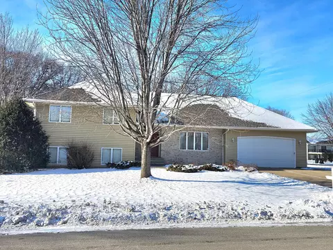 1105 4th Ave N, Sartell, MN 56377