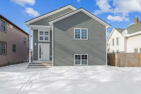 1271 Burr St, Saint Paul, MN 55130