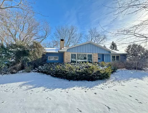 609 7th Ave SW, Faribault, MN 55021