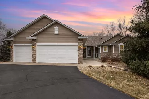 9032 Farnsworth Ct N, Brooklyn Park, MN 55443