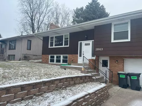 3913 Fordham Dr NE, Saint Anthony, MN 55421