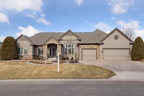 9466 Wedgewood Dr, Woodbury, MN 55125