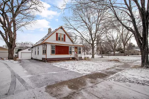 4105 2nd St NE, Columbia Heights, MN 55421