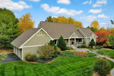 4821 Mcdonald Drive Cir N, Stillwater, MN 55082