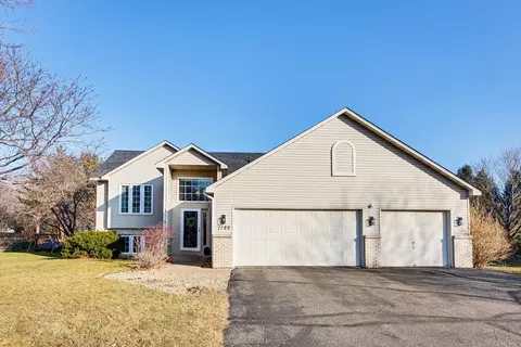 1189 Dawn Ln, Woodbury, MN 55125