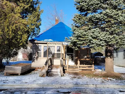 223 4th St NE, Crosby, MN 56441