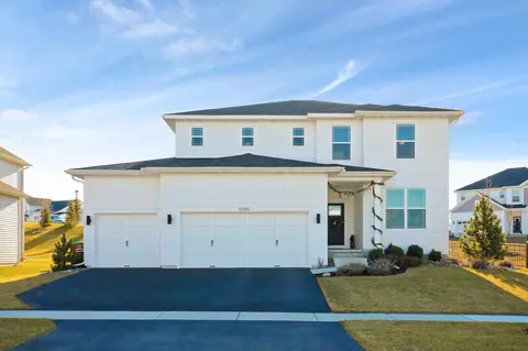 9085 Meadows Dr, Victoria, MN 55386