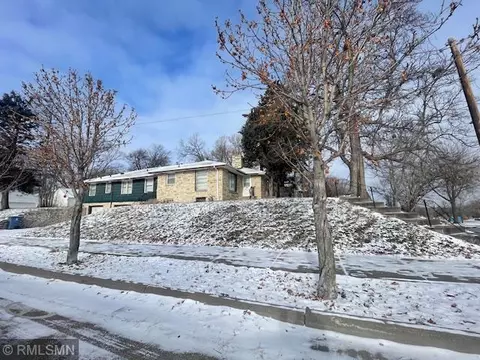 3701 Knox Ave N, Minneapolis, MN 55412