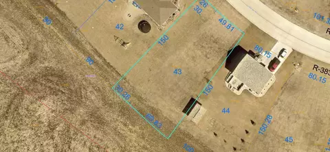 000 W Bay Rd, Lake Park, IA 51347