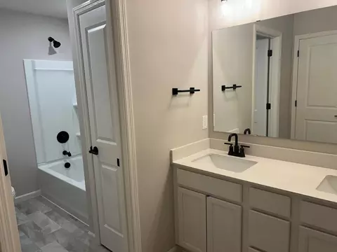 4885 Avery Ct, Eagan, MN 55123 photo 10