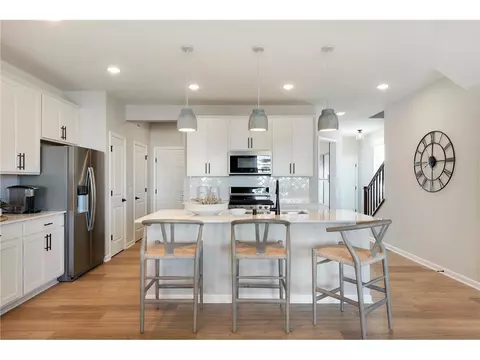 2577 Paddock Path, Shakopee, MN 55379 photo 3