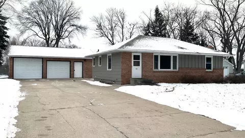 50 91st Ln NE, Blaine, MN 55434