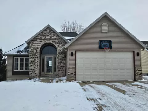 2722 Kenosha Ln NW, Rochester, MN 55901
