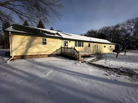 221 Frink Ave SW, Faribault, MN 55021