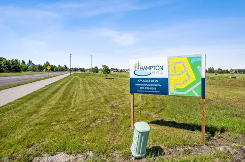 4709 Hampton Loop S, Moorhead, MN 56560 photo 7