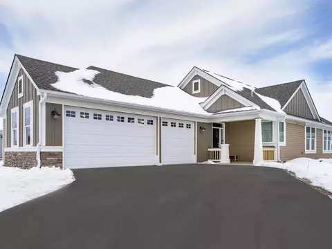 4701 Fable Rd N, Hugo, MN 55038