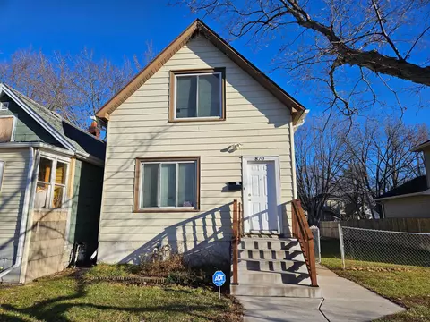 870 Galtier St, Saint Paul, MN 55117