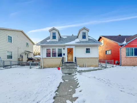 1647 Dieter St, Saint Paul, MN 55106