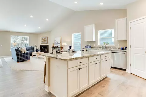 5114 Mustang Cir, Woodbury, MN 55129