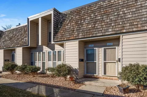 6319 Barrie Rd, Edina, MN 55435