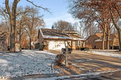 2147 129th Ave NW, Coon Rapids, MN 55448