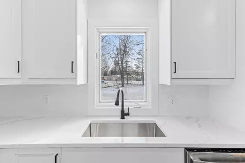 2042 Flint Ln, Eagan, MN 55122 photo 12